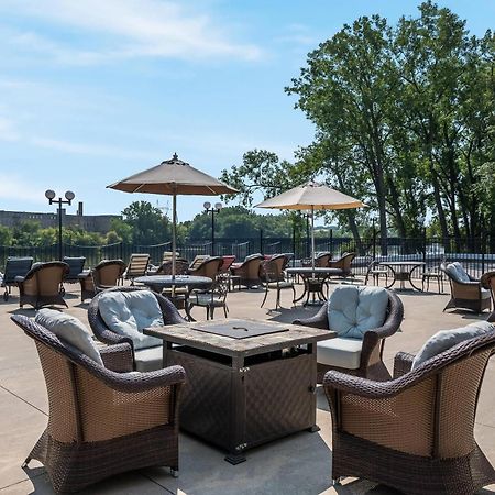 Radisson Hotel Grand Rapids Riverfront Ngoại thất bức ảnh