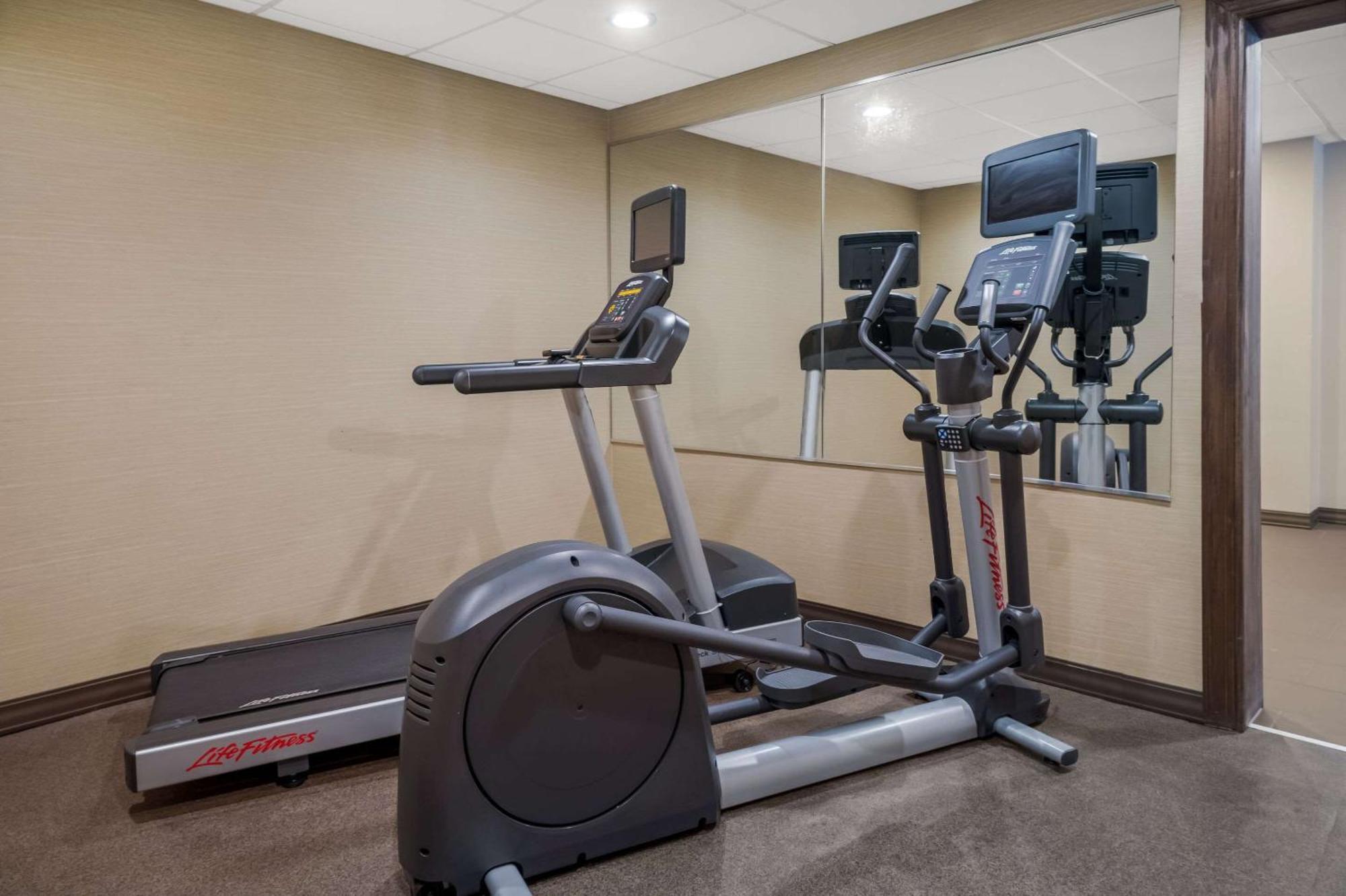 Radisson Hotel Grand Rapids Riverfront Ngoại thất bức ảnh