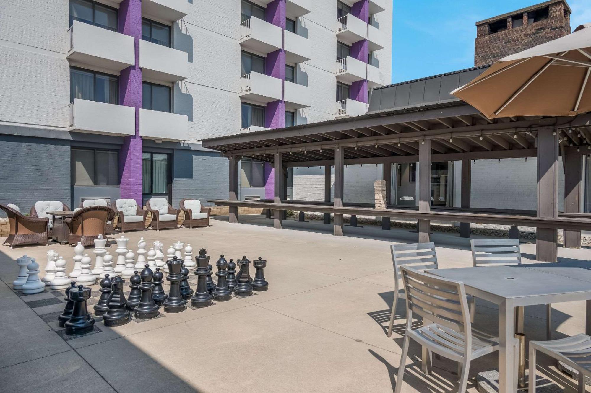 Radisson Hotel Grand Rapids Riverfront Ngoại thất bức ảnh