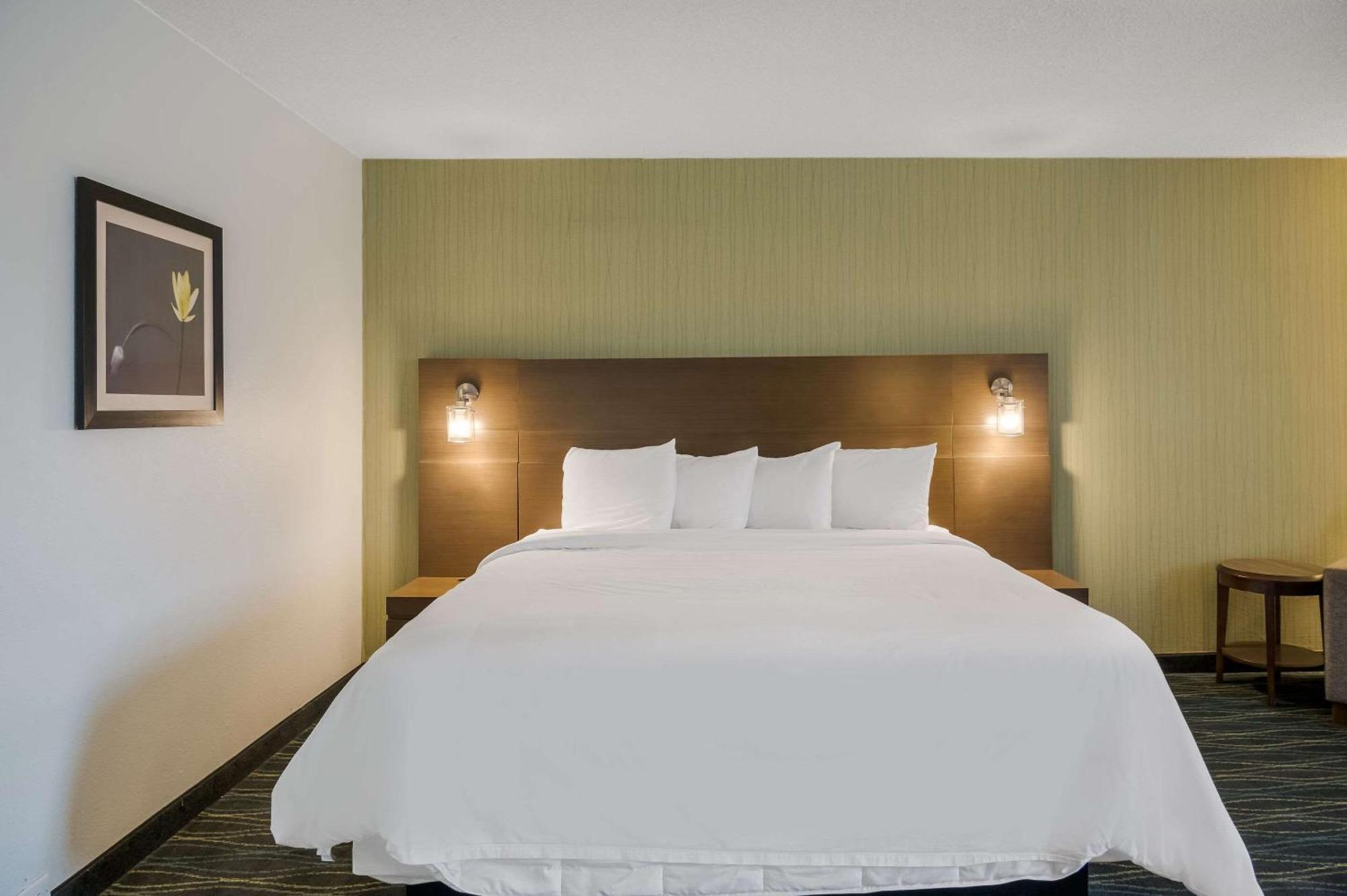 Radisson Hotel Grand Rapids Riverfront Ngoại thất bức ảnh
