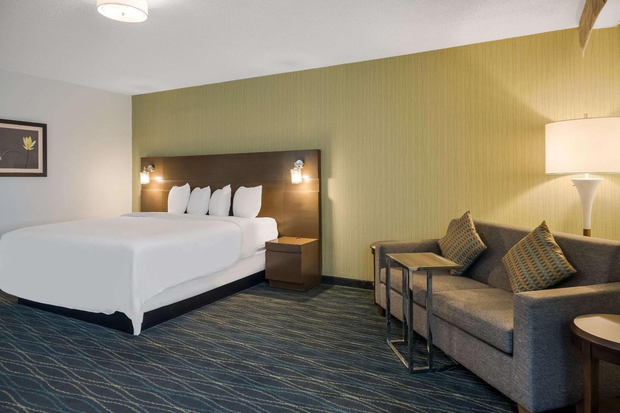 Radisson Hotel Grand Rapids Riverfront Ngoại thất bức ảnh