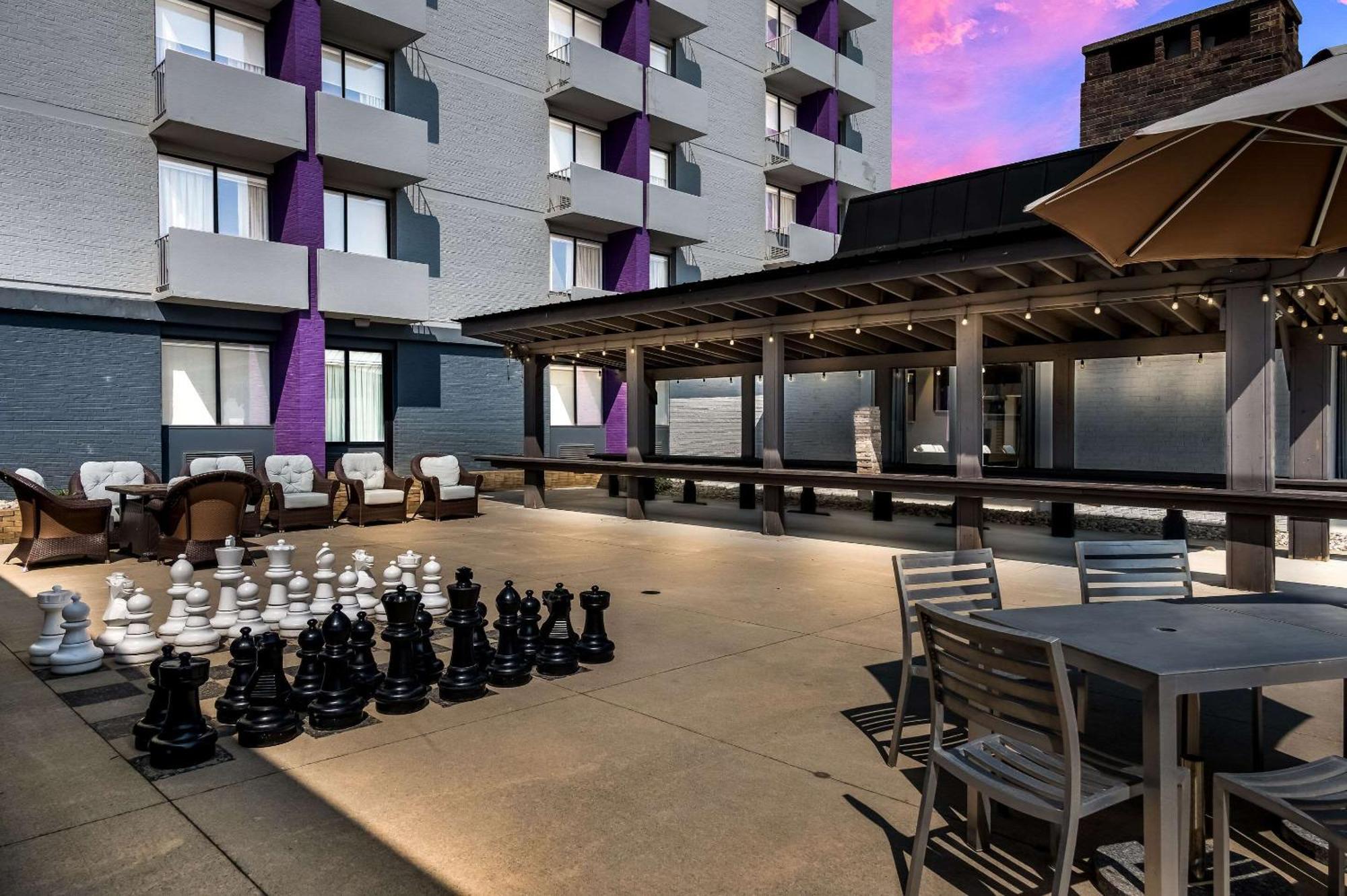 Radisson Hotel Grand Rapids Riverfront Ngoại thất bức ảnh