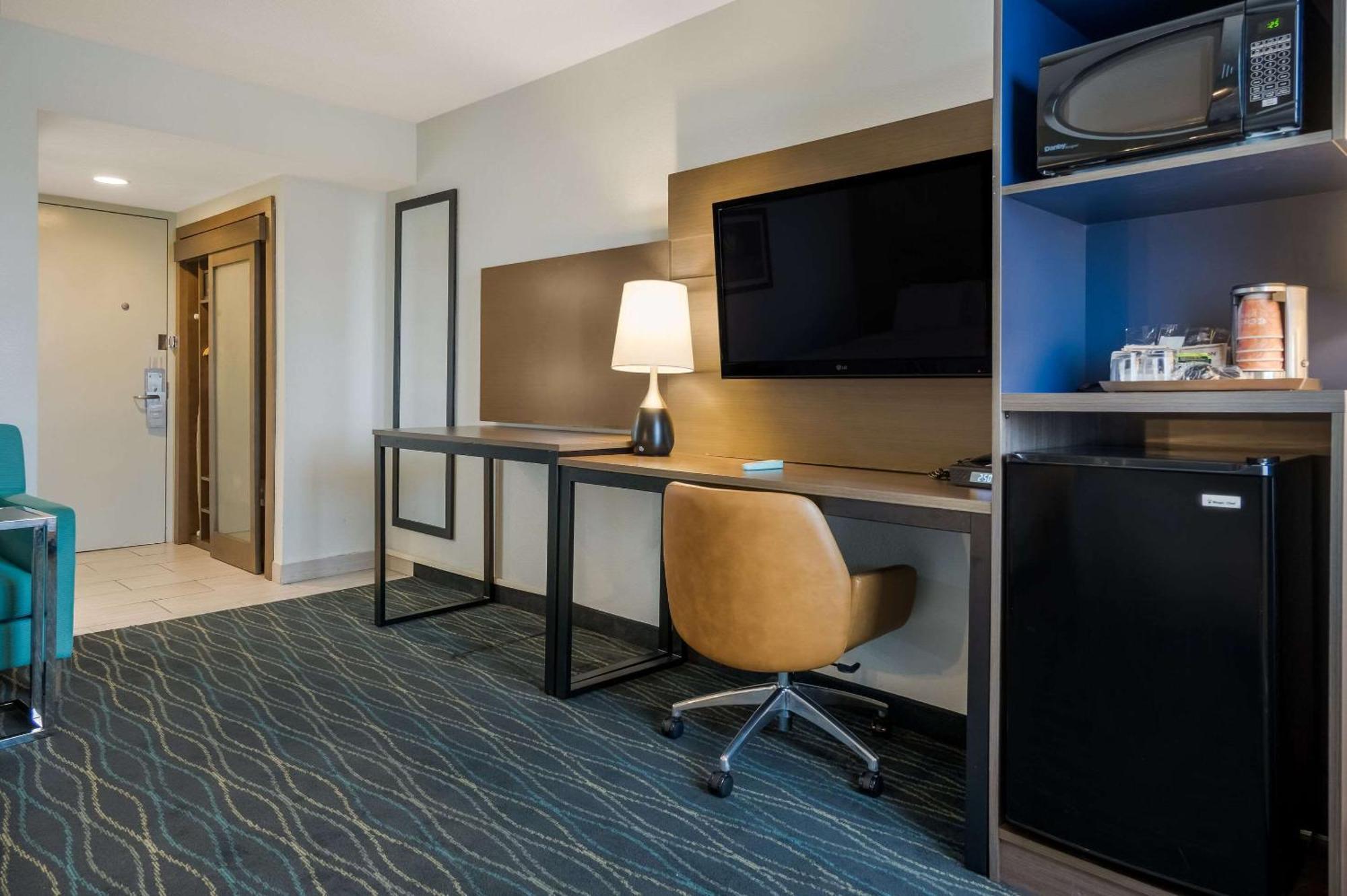 Radisson Hotel Grand Rapids Riverfront Ngoại thất bức ảnh