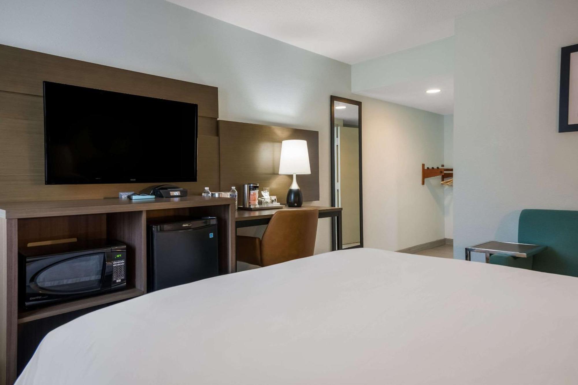 Radisson Hotel Grand Rapids Riverfront Ngoại thất bức ảnh