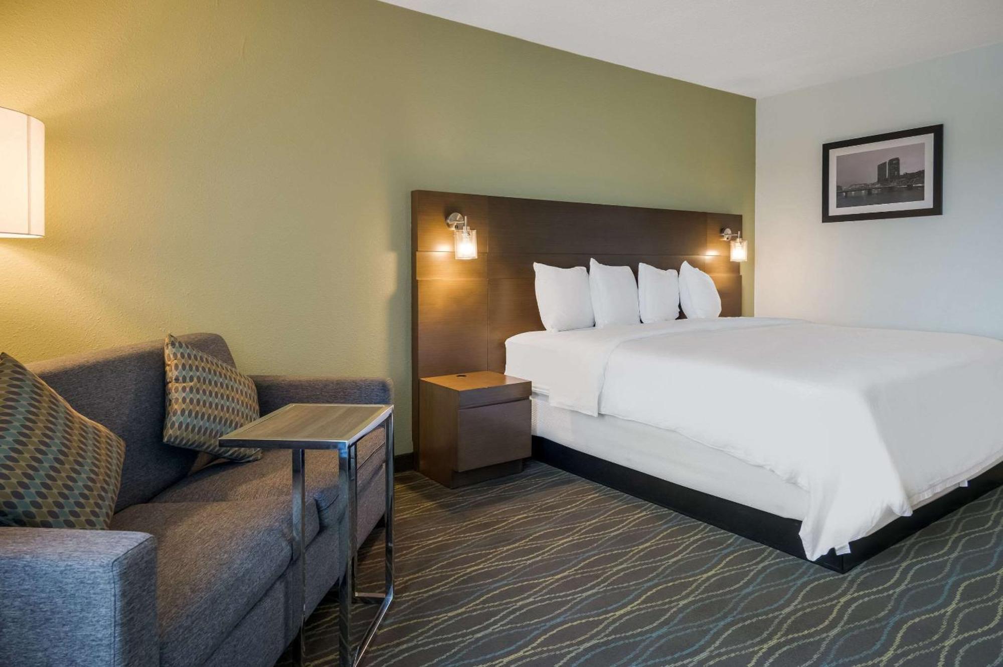 Radisson Hotel Grand Rapids Riverfront Ngoại thất bức ảnh