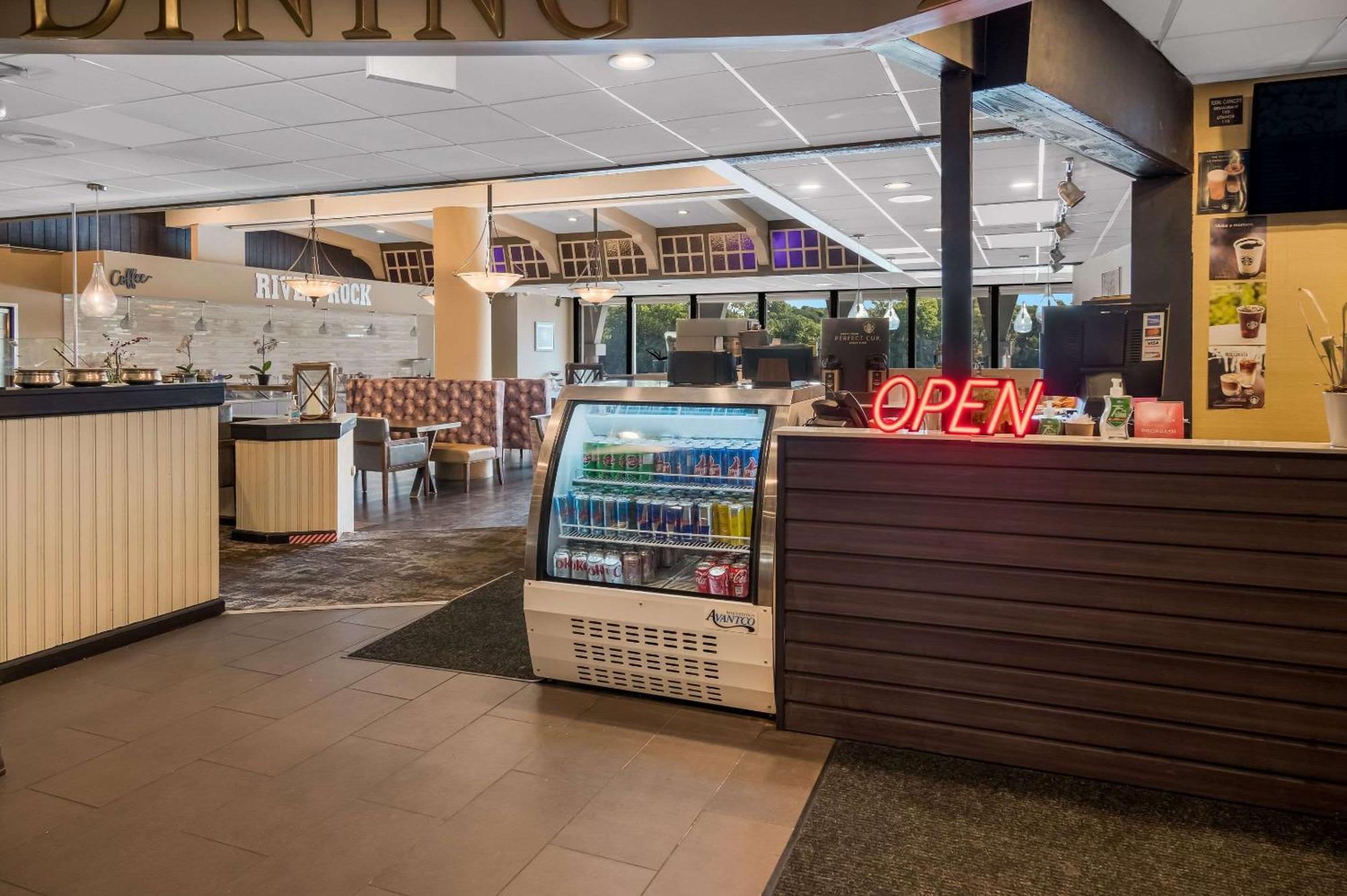 Radisson Hotel Grand Rapids Riverfront Ngoại thất bức ảnh